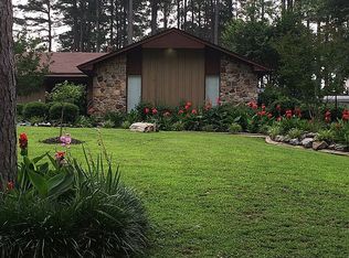 601 Meadow Creek Cir, Springhill, LA 71075