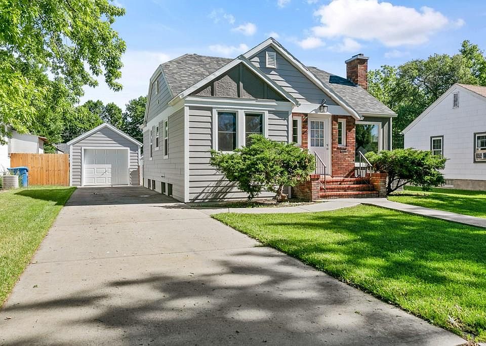 1st image of 539 Burlington Ave