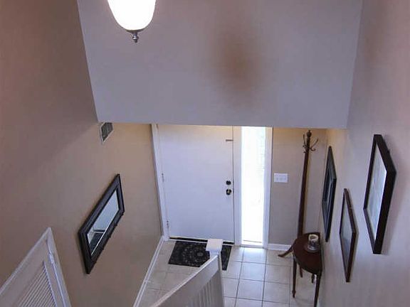 5th image of 617 Barlin Dr