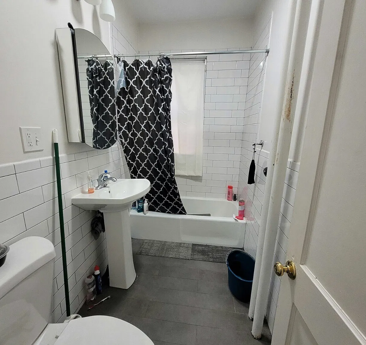 1 bed, $2,300 — Photo 3