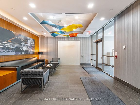 5th image of 8 Fieldway Rd #616