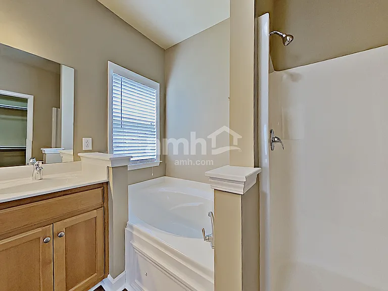1017 Aenon Cir — Photo 14