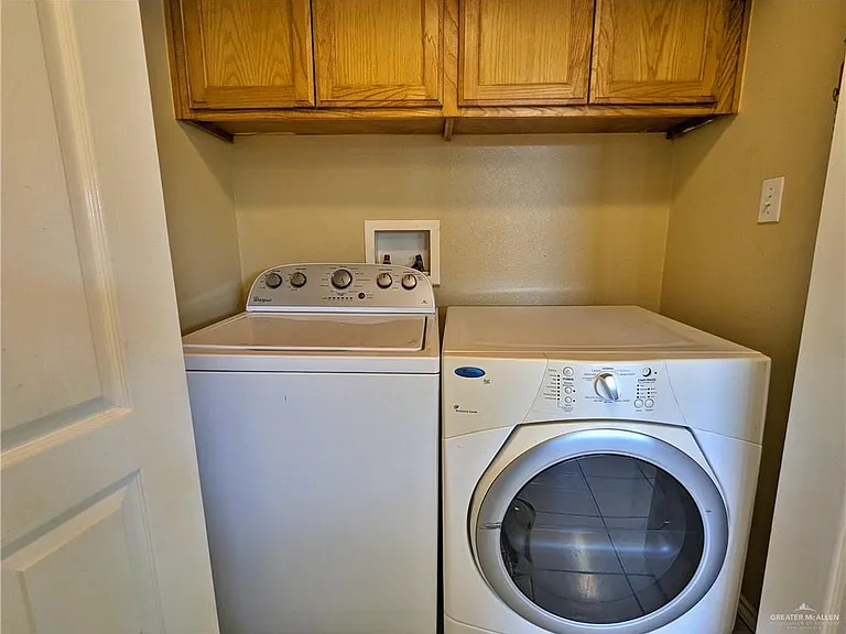 3900 Park Place Ave #2 — Photo 7