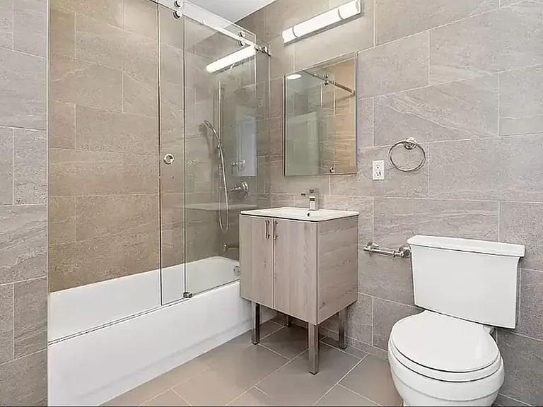 110 Greenwich St #4A — Photo 7