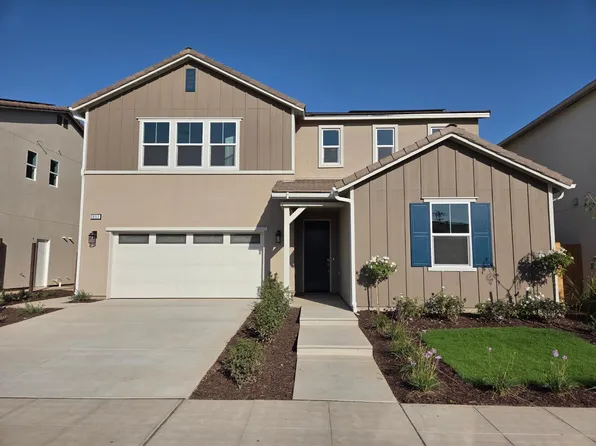 1053 S Talus Way, Madera, CA 93636