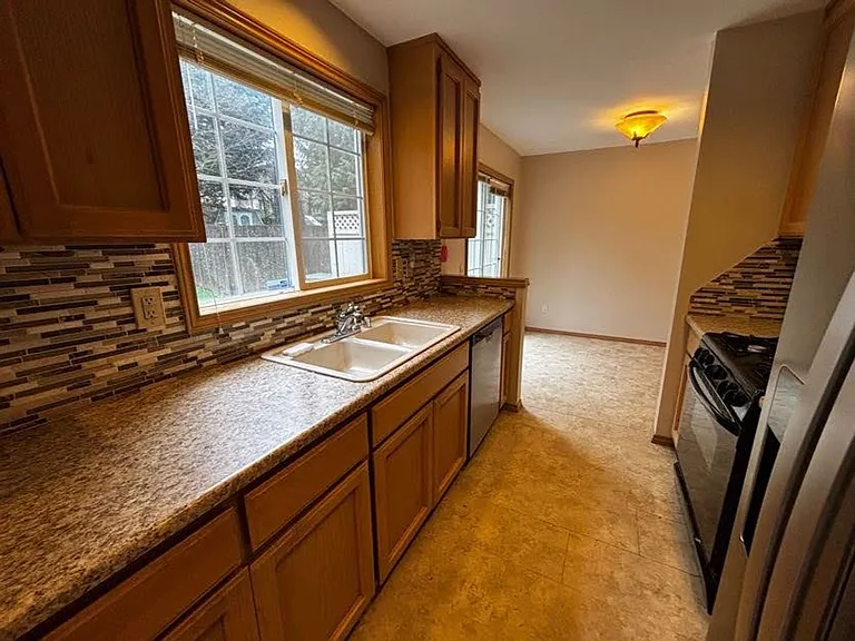 923 198th Pl SW — Photo 8