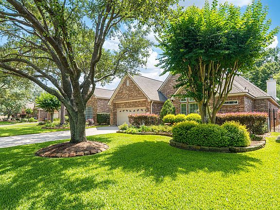 3rd image of 20714 Flora View Ct
