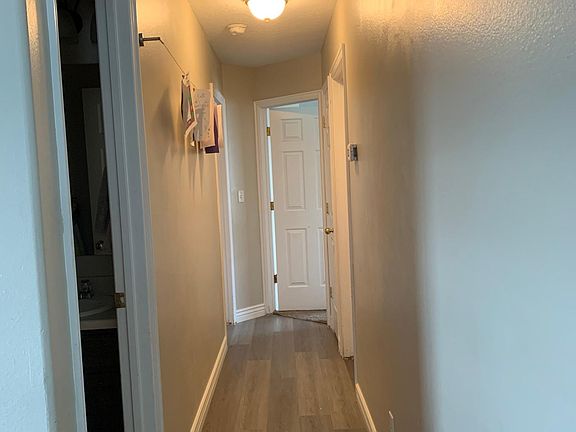 2nd image of 208 W Apple Ave