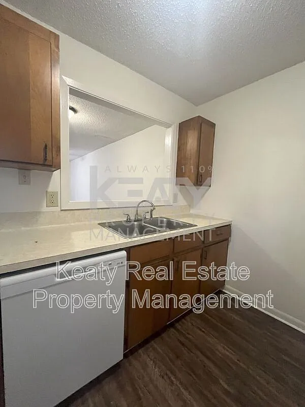 2 bed, 1.5 bath, 1000 sqft, $800 — Photo 4