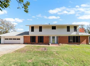 1215 Austin St, Coleman, TX 76834