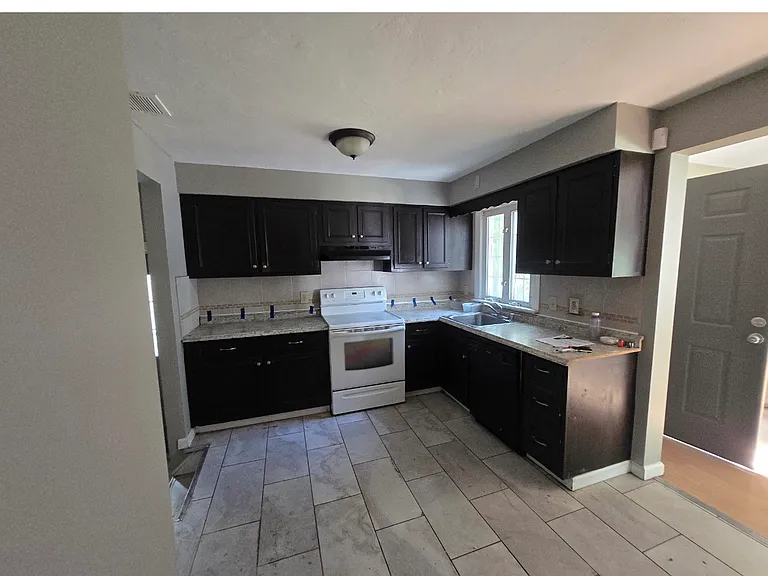 17225 Mapleboro Ave — Photo 3