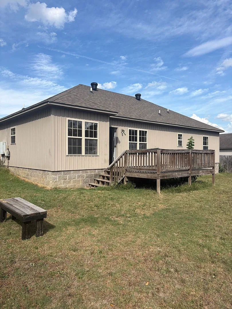 Charming 3-Bedroom Home with Fireplace and Fenced Backyard in Austin, Arkansas! Section 8 Welcome! — Photo 3