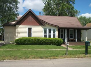 103 E Walnut St, Eldon, IA 52554