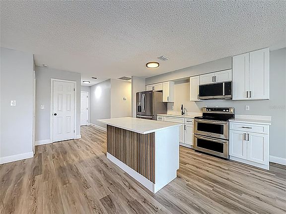 3rd image of 8940 SE 88th St