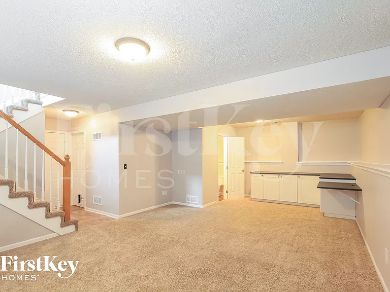 707 Corrington Dr — Photo 14