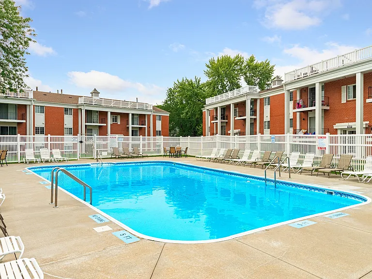 Westwood Apartments — Photo 8