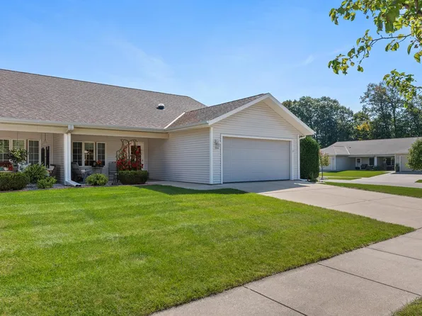 544 Simon DRIVE, Hartford, WI 53027