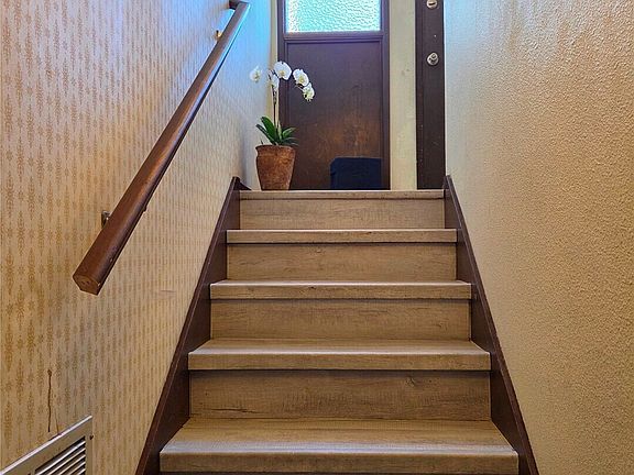 5th image of 19119 130th Avenue SE