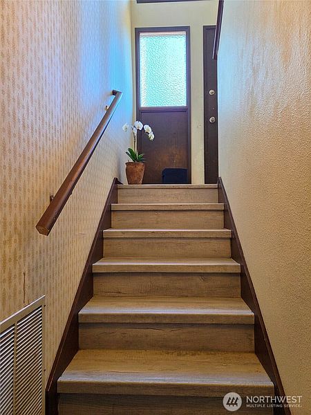 5th image of 19119 130th Avenue SE