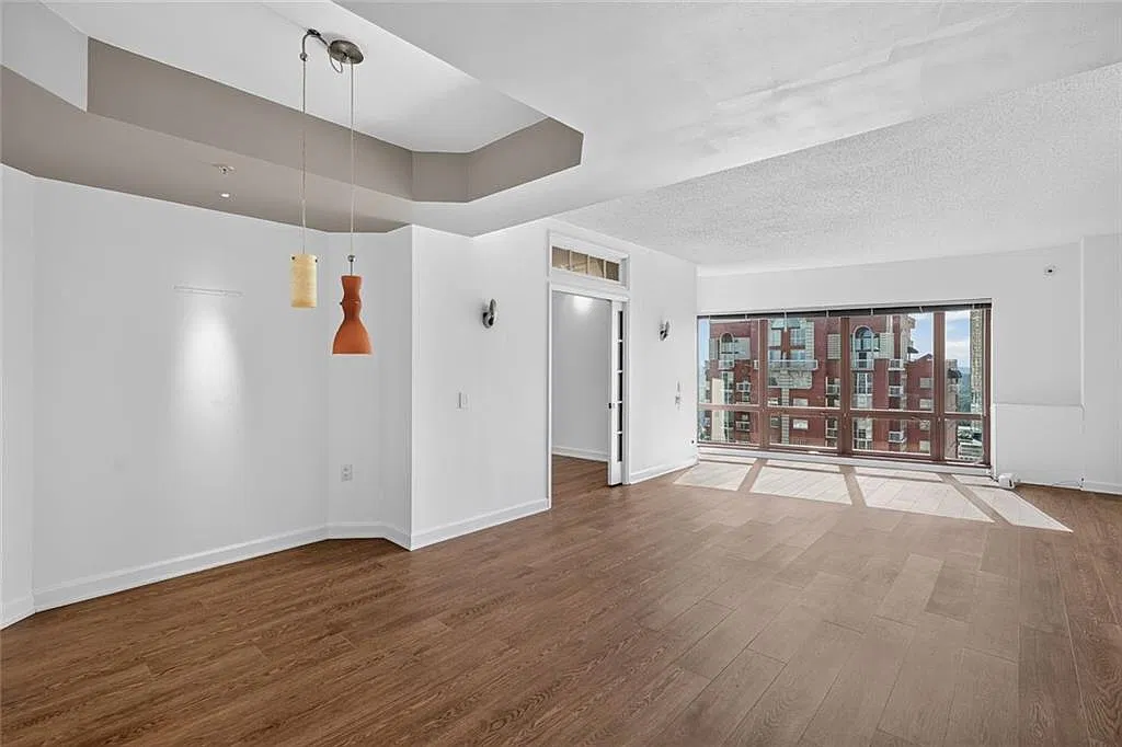 2 bed, 2.0 bath, 1209 sqft, $2,650 — Photo 3