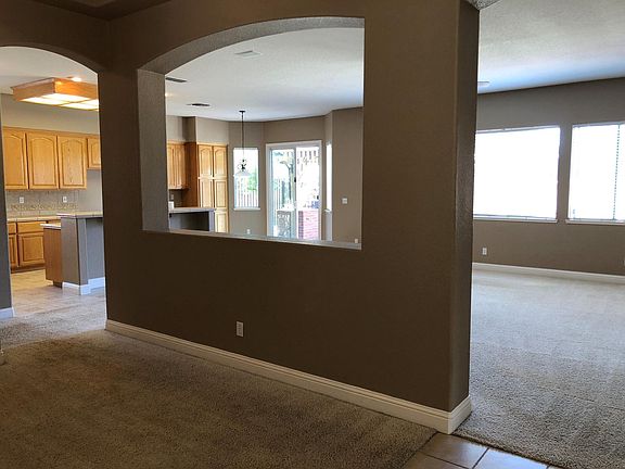 4th image of 1700 Dashwood Dr