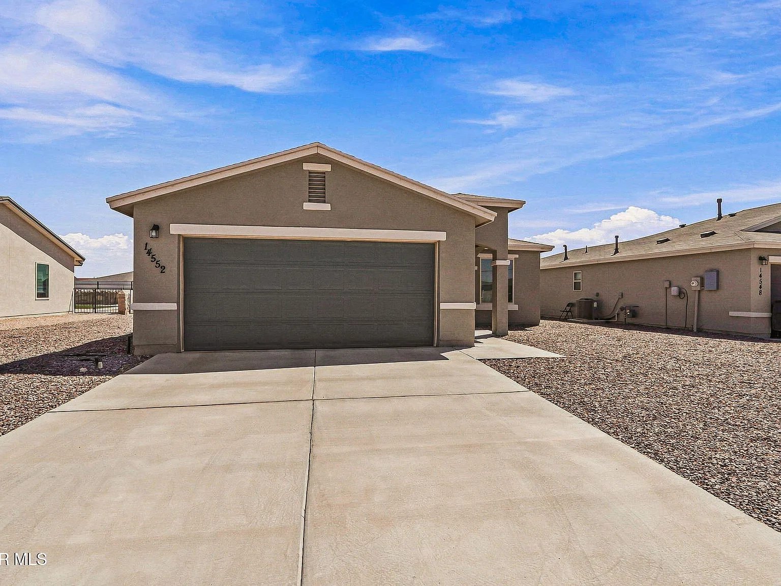 3 bed, 2.0 bath, 1350 sqft, $1,575 — Photo 2