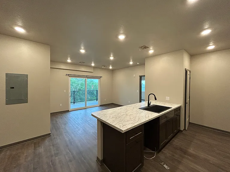 6950 Hickman Rd #300A — Photo 4
