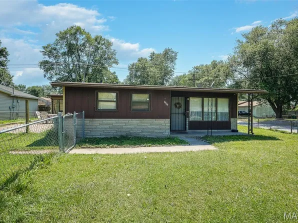 1302 Saint Raphael St, Cahokia, IL 62206