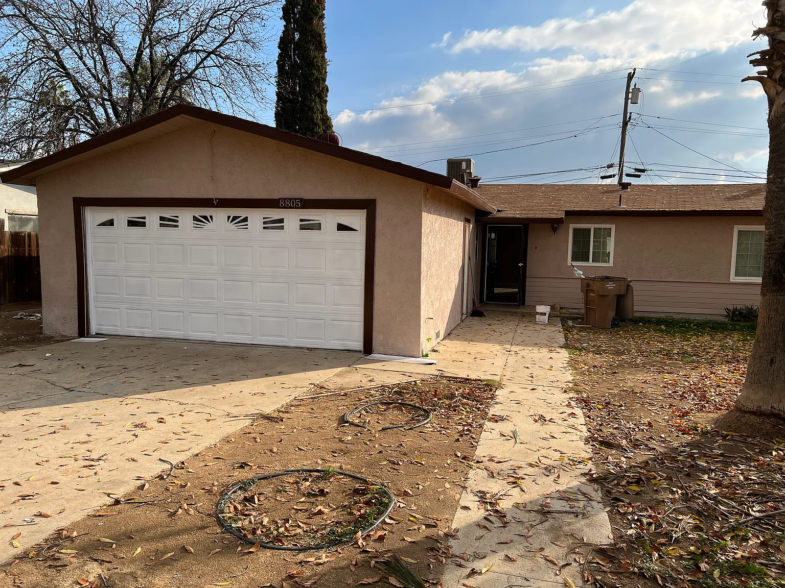 8805 Eucalyptus Dr photo 1