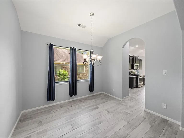 2406 Winter Trail Dr — Photo 18