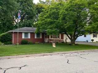 384 E Fernwood St, Morton, IL