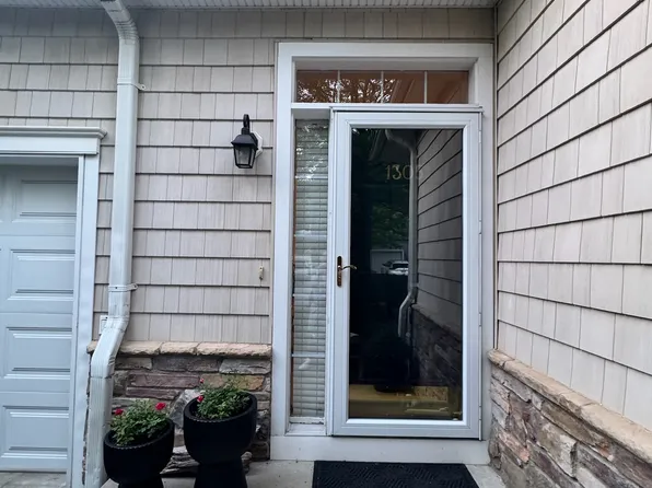 1305 Half Moon Bay Dr, Croton On Hudson, NY