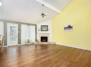 9502 Swanfield Ct, Houston, TX 77083