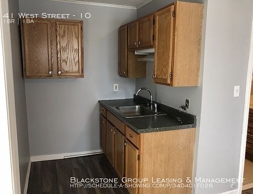 3rd image of 41 West St APT 10