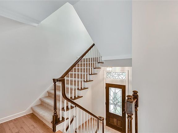 2nd image of 8980 Niblick Dr