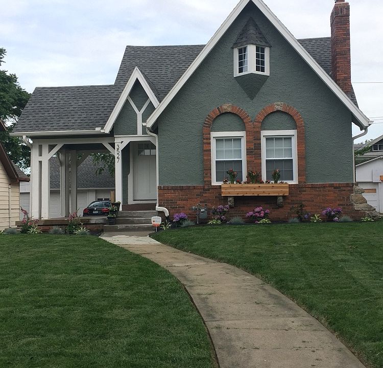 1st image of 3527 Gladstone Blvd