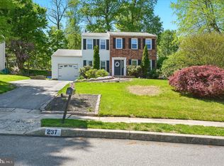 237 Bridge Rd, Upper Chichester, PA 19061