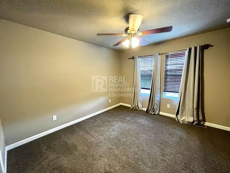 5321 Mountain Vista Hts — Photo 8
