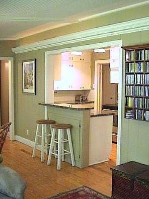 5th image of 261 E OAKVIEW PL