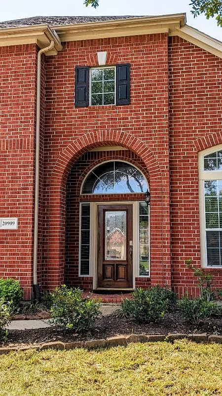 4 bed, 3.5 bath, 2980 sqft, $2,995 — Photo 3
