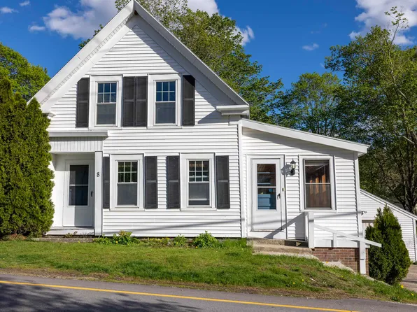 8 Old Manchester Road, Raymond, NH 03077