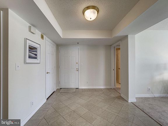 4th image of 5809 Nicholson Ln APT 916