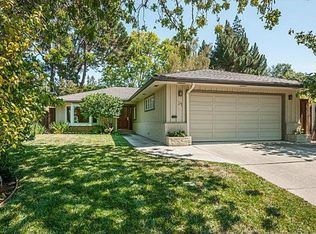 34 Willow Rd, Menlo Park, CA 94025