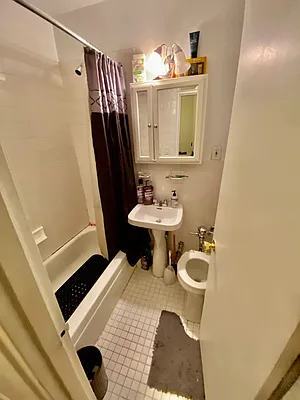 Rented by Douglas Elliman | media 10