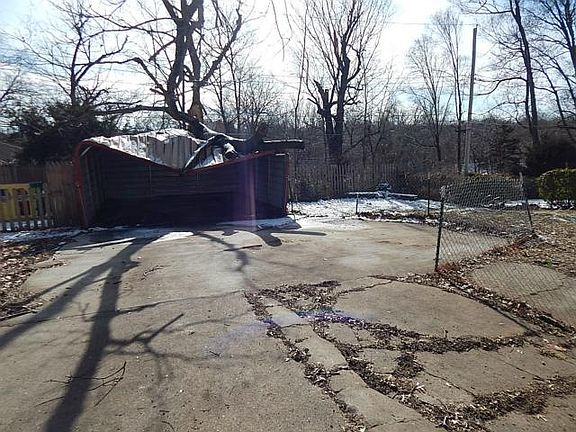 4th image of 1849 E 76th Ter
