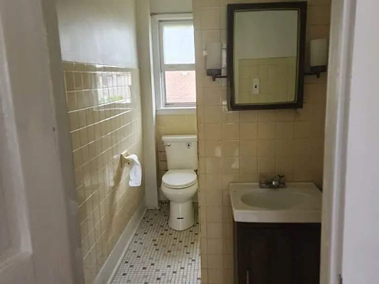 151 Center St — Photo 9