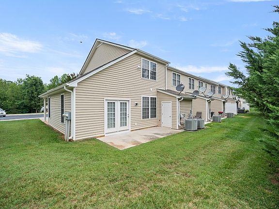 4th image of 75 Rowse Dr