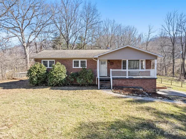 200 Stamey Cove Rd, Clyde, NC 28721