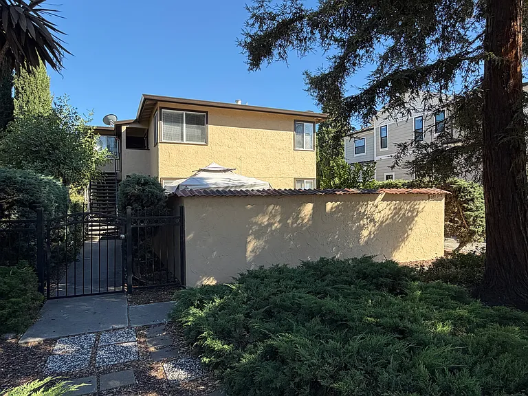 860 W Taylor St #B — Photo 2