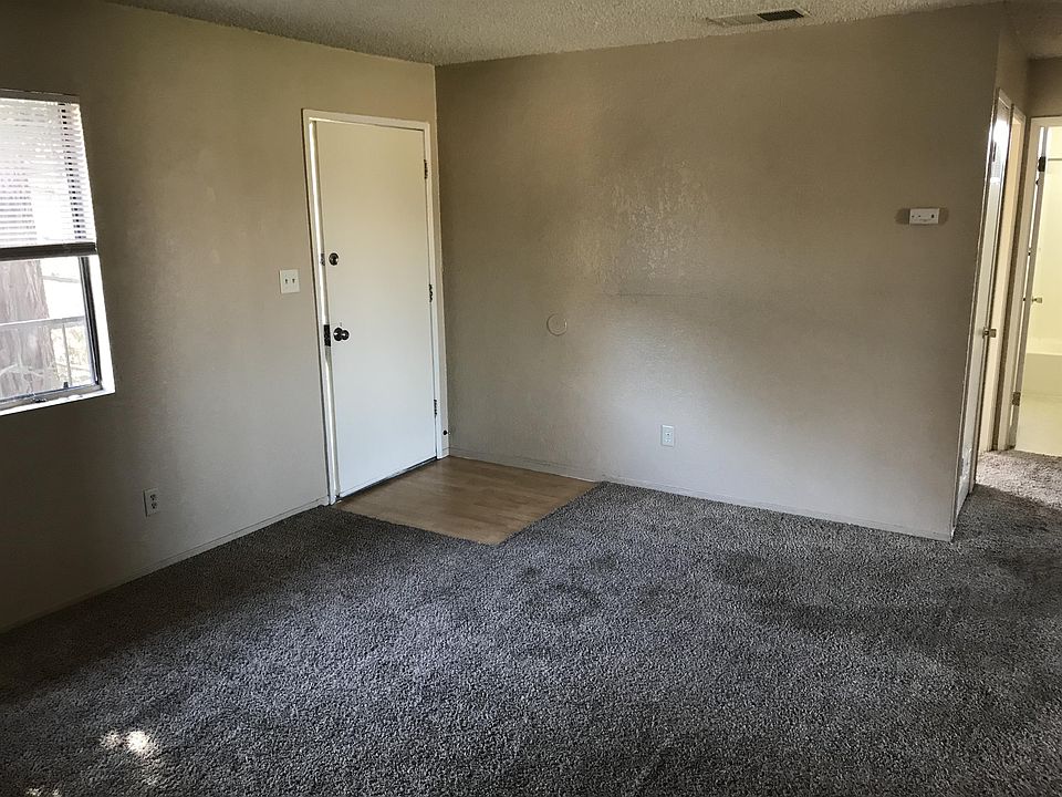 1st image of 1046 W Morton Ave APT 26